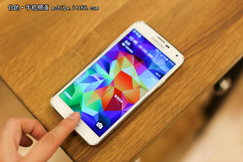 Galaxy S5հͨ 2399Ԫ