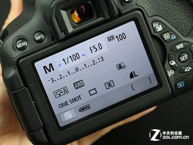 佳能700d佳能eos 700d是佳能最新发布的入门级单反相机,该机相比上一