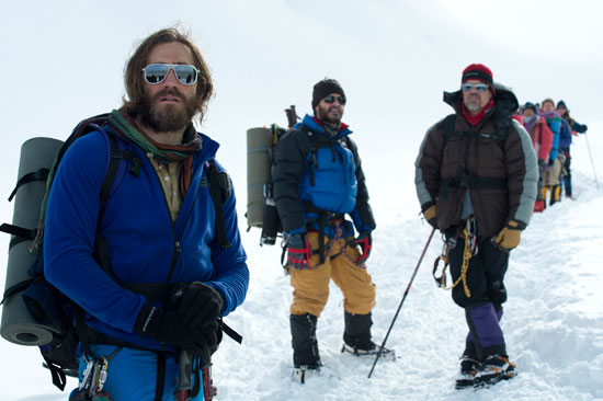 《远征珠峰》发布了最新正式剧照