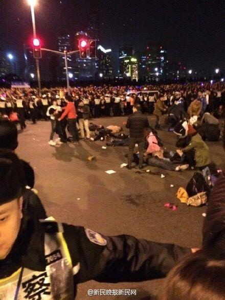 上海踩踏事件 恐怖图片
