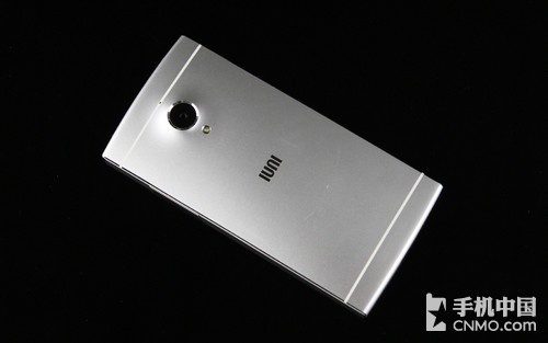3GB RAM四核处理器 IUNI U2购机还送礼 