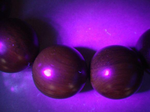 山龟壳手串紫光灯图片