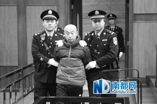 内蒙古呼格吉勒图案0 被告人赵志红昨日出庭
