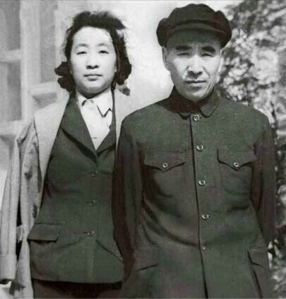 从亲密到决裂：林彪与毛泽东的九次冲突-搜狐新闻
