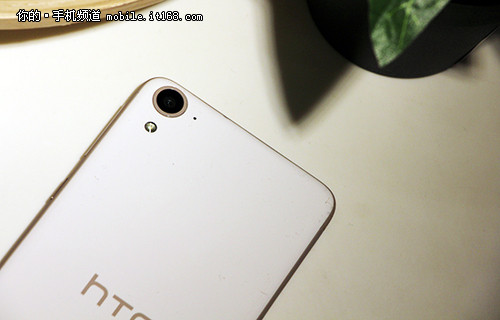 ϸ Desire826