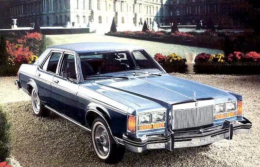 第二名 1977 lincoln versailles 林肯·凡尔赛既然被评为最丑,就多看