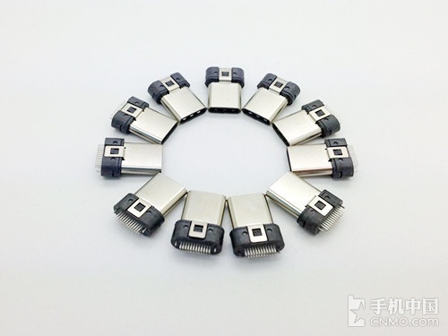 ʼǱҪ칫չʮҪ12ӢMacbookֻһUSB Type-CӿڣU̡궼Ҫתͷʮֲ㡣ֻƽԵƶնUSB Type-CпΪһ˫á˦Micro USB(AndrodWPֻͨ)ӿںü֡