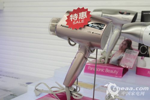 松下EH-NA10PN电吹风侧面