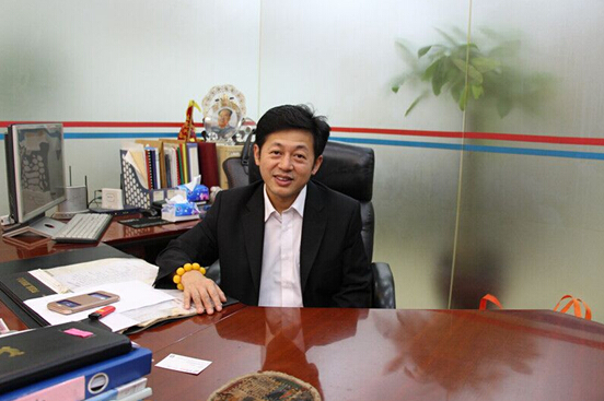 广州市典当行业协会会长兼广东珠江典当有限责任公司董事长杨志伟