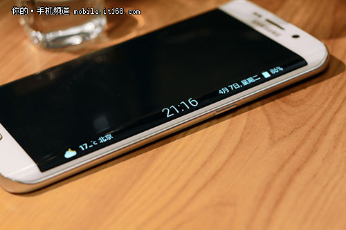 ȫӾ S6 edgeϵͳ