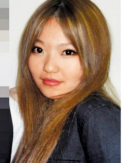 35岁罗志祥(小猪)去年与26岁网络红人周扬青传暧昧,五官深邃的她整容