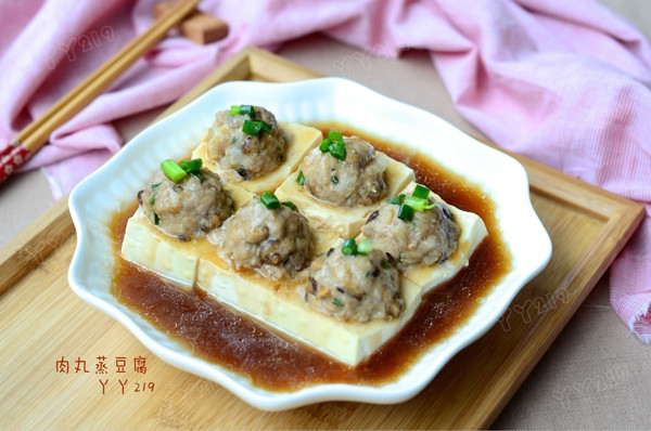 【厨艺课堂】:肉丸蒸豆腐