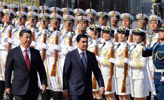 2014年5月12日，在国家主席习近平为土库曼斯坦总统访华举行的欢迎仪式上，首批仪仗女兵正式亮相。截至今天，仪仗女兵已经无差错完成了51次仪仗司礼任务。资料图片