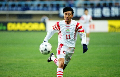 前国脚高峰酒后致司机被打 酒醉派出所