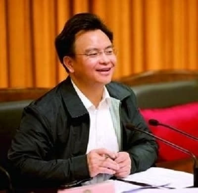 广东纪委剖析官员贪腐:蒋尊玉资产2亿房产42套