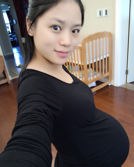 怀孕九个月大肚子图片图片