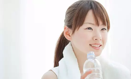 富氧水,喝它真能补氧吗?