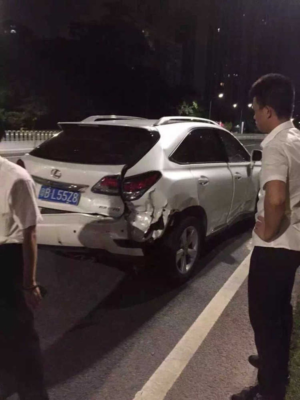 北京超跑车祸父亲人大图片