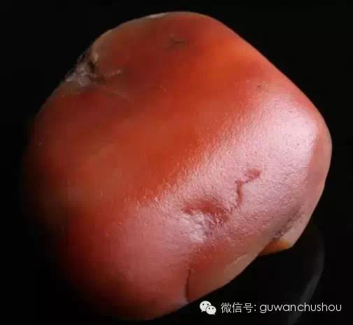 在新疆的克拉玛依乌尔禾的戈壁滩涂地区是金丝玉的盛产地