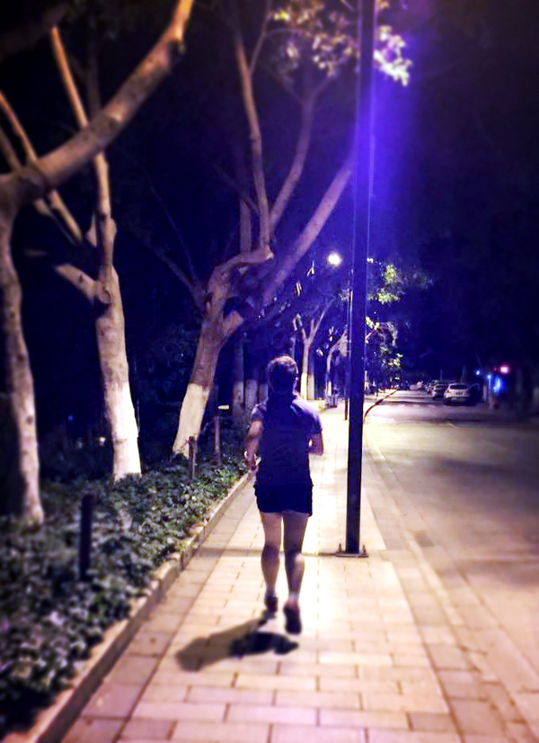 【搜狐跑步季】跑,在城市迷离的夜