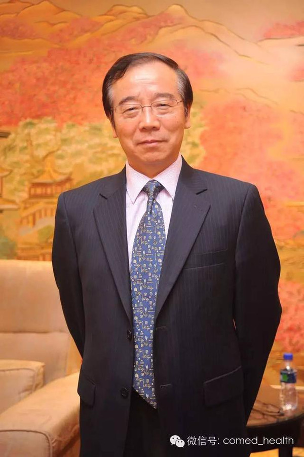 图为糖尿病分会副主委,301医院陆菊明教授