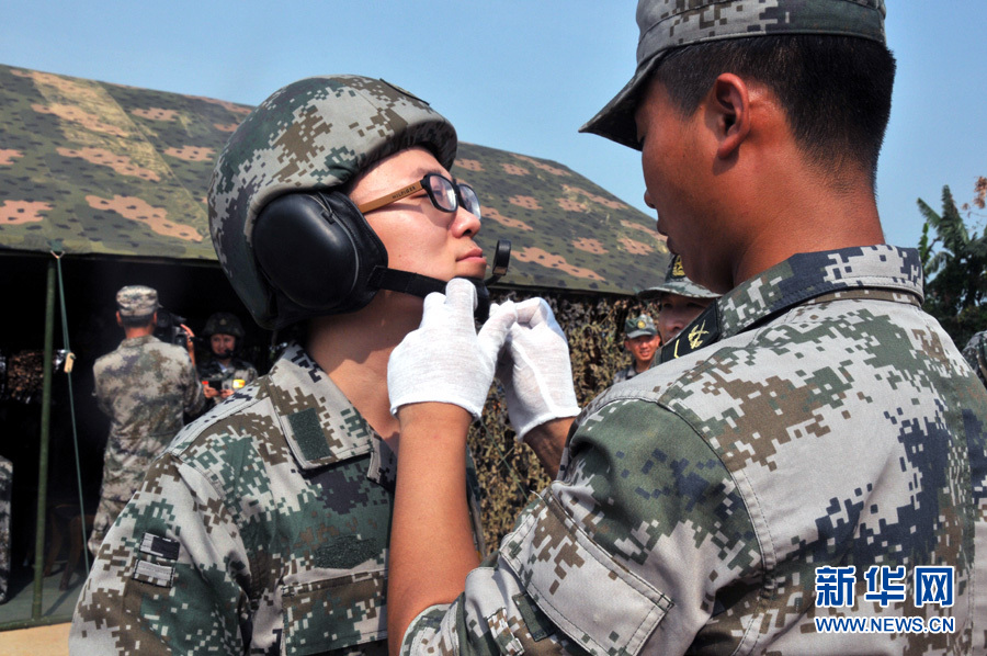 步战兵前出破障.杨茹