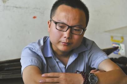 廖华很郁闷。