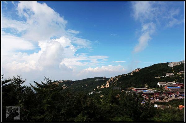 發了幾組山西,今天發一組山東的片子,看看東嶽泰山的美麗風景吧!