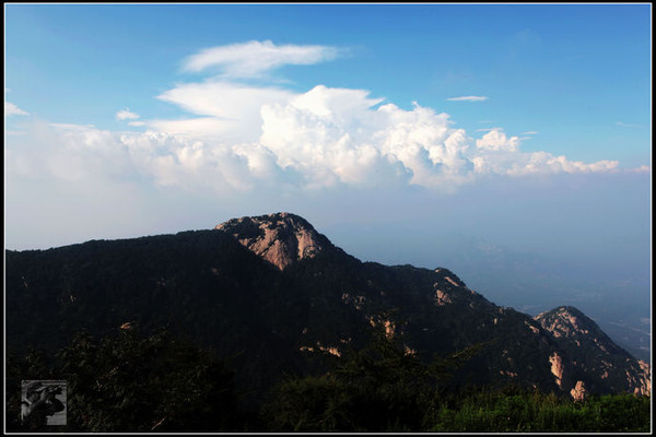 【泰山行】伴著藍天白雲去登山