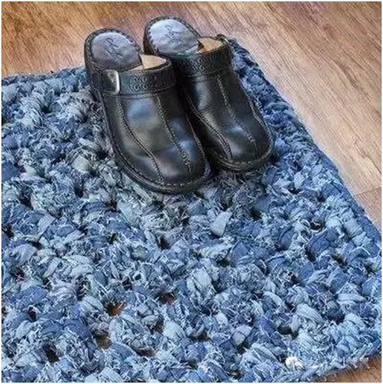 旧牛仔裤编织地毯步骤图片