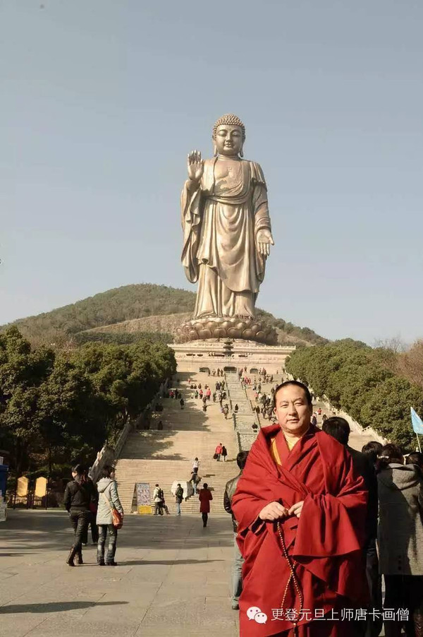 而出自青海同仁锡吾屯上寺(注:吾屯在藏语中意为僧格雄,意为有狮子的