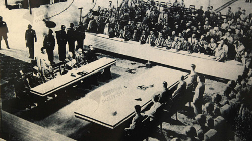 1945年9月9日在南京举行的中国战区日军投降仪式,图为受降会场全景