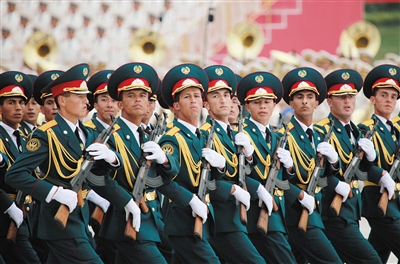塔吉克斯坦阅兵图片