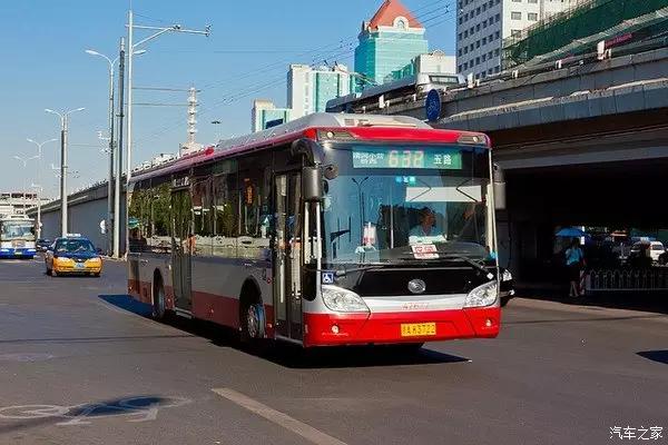 別惹公交車你知道它們價值上百萬嗎