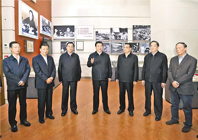 2012年11月29日，中共中央总书记、中央军委主席习近平和中央政治局常委李克强、张德江、俞正声、刘云山、王岐山、张高丽等来到国家博物馆，参观《复兴之路》基本陈列。