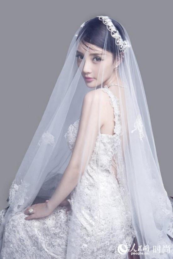 杨颖婚纱照高清图片图片