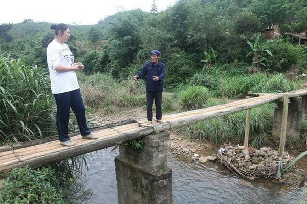 彻底转行型:于俊戎,黄红熙相比于苗立杰,郑海霞这些赫赫有名的女篮