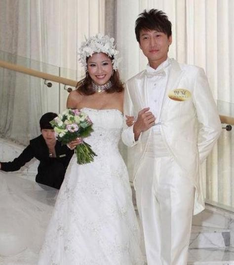 龙丹妮 结婚照图片