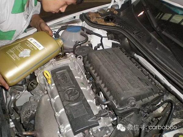 15年斯柯達明銳 1.6l 一萬公里小保養