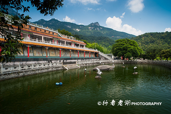 號稱華南規模最大的道觀--羅浮山黃龍觀號稱廣東第一大觀,位於博羅縣