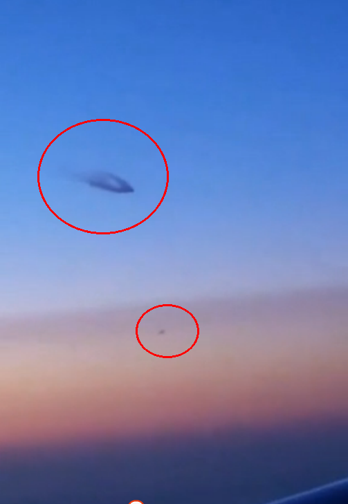 7月19日国外航班近距离拍到半隐形ufo