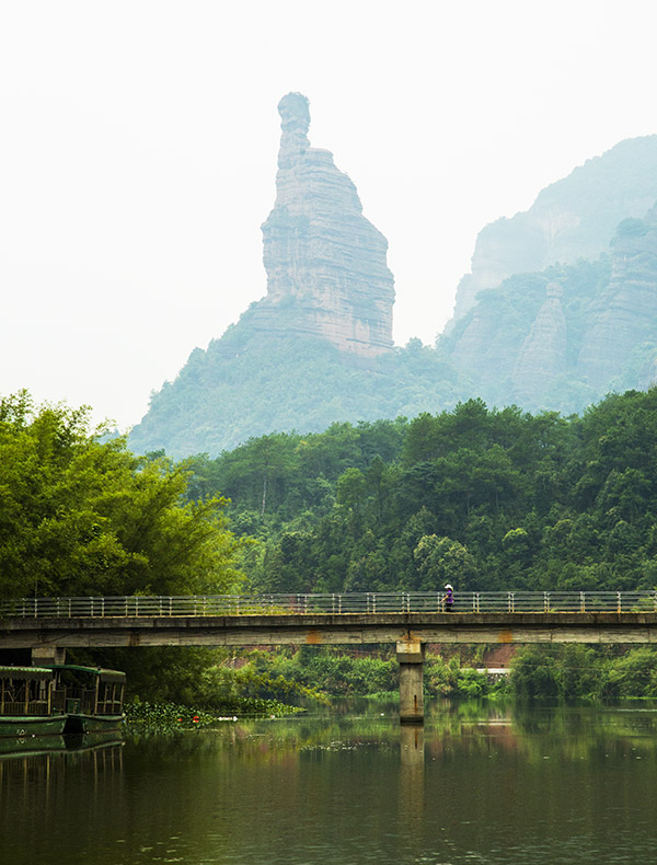 丹霞山巴寨景区图片图片