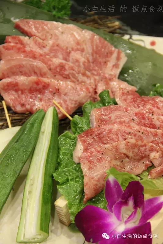 雪龙黑牛横膈膜,口感很特别.摆盘搭配的蔬菜跟着肉一起烤,不浪费.