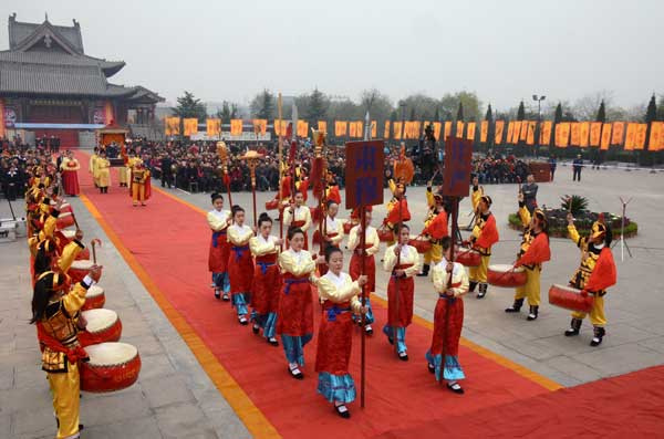 洪洞大槐樹景區在每年寒衣節都會舉辦祭祖大典,傳播國家級非物質文化