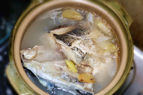 米湯魚頭,美食需要相濡以沫