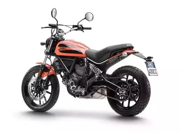 百聞不如一見杜卡迪2016新款ducatiscrambler400