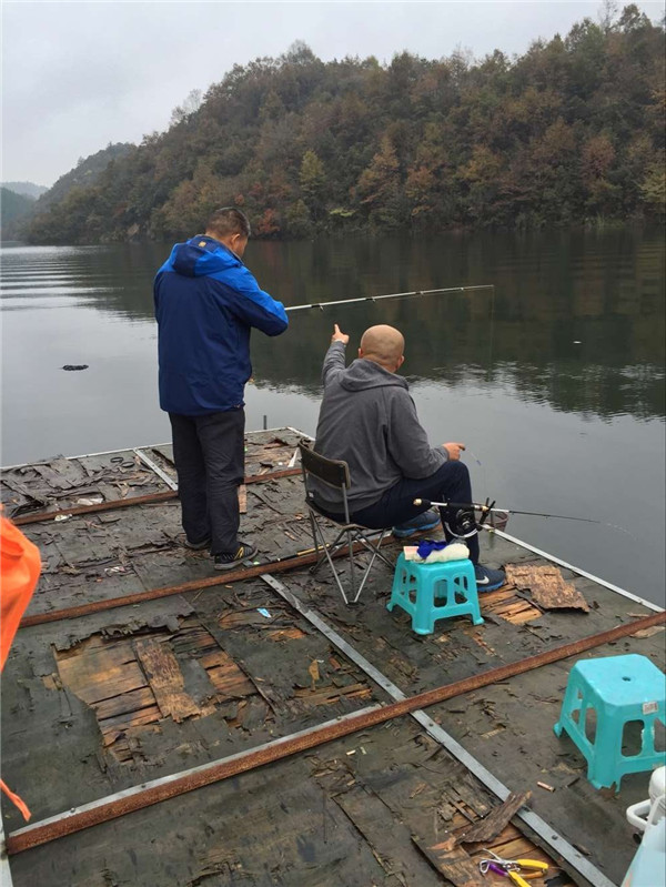 青龙湾钓鱼图片