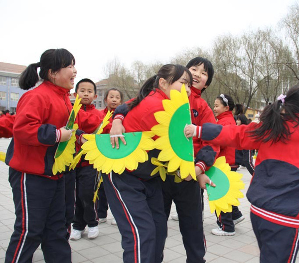 平泉市城西小学图片