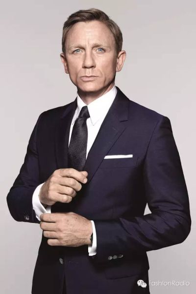 Tom Ford西装才是007片中的最大主角！-搜狐