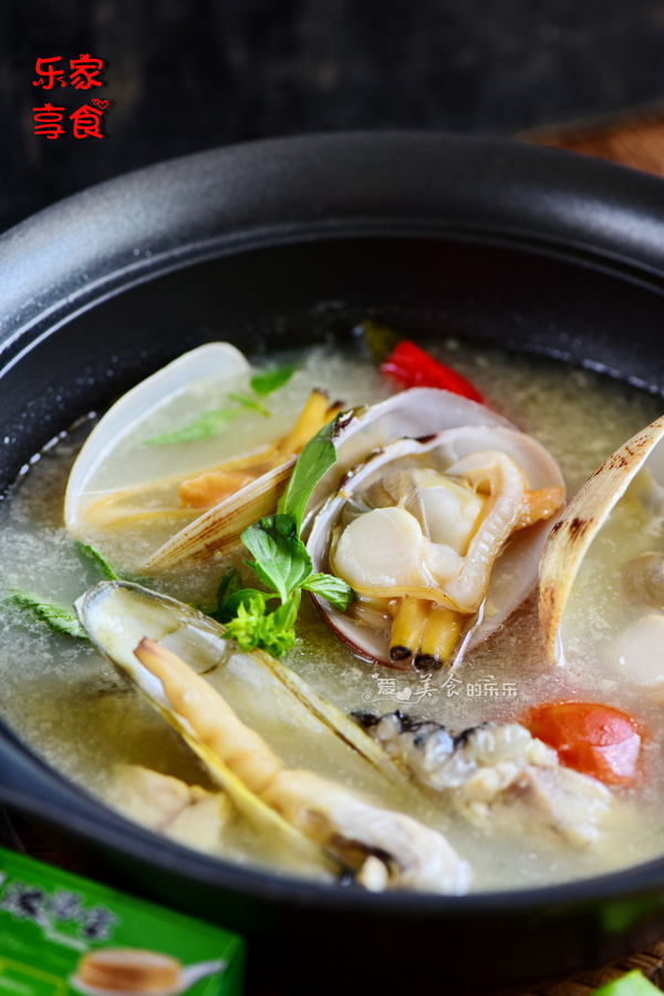致鲜致美的鲜海鲜火锅:火锅汤底做法